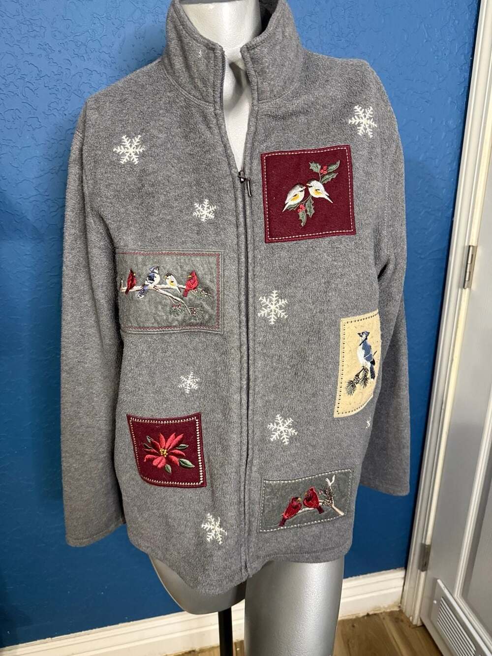 Croft And Barrow Embroidered Bird Fleece L